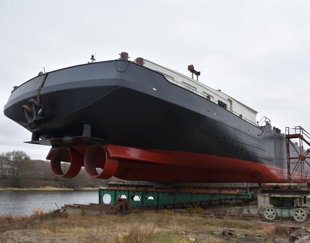 Костромская верфь построит баржи для крупной российской компании