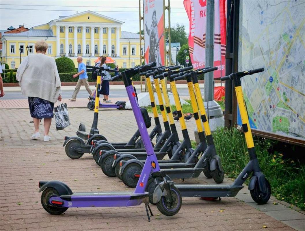 Для электросамокатов в Костроме определили чёткие правила и места парковки 