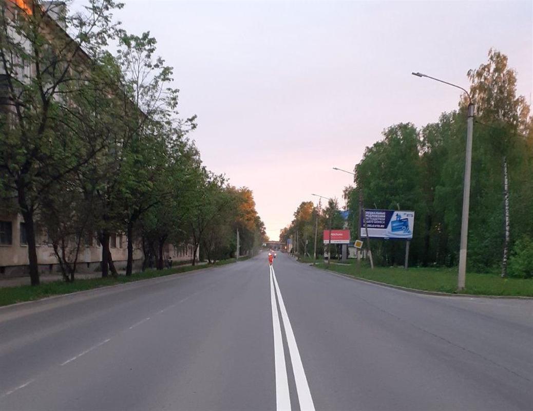 На костромских дорогах обновляют разметку