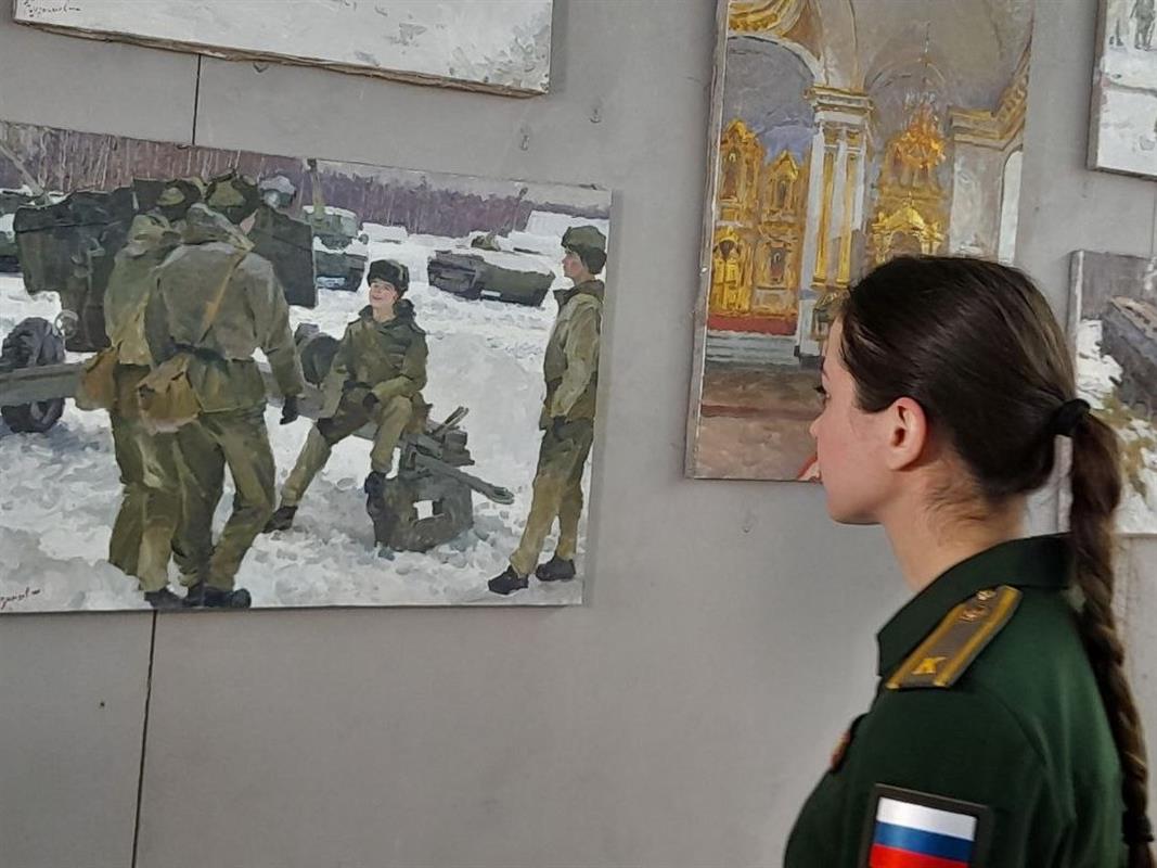 В Костроме открылась выставка портретов героев специальной военной операции
