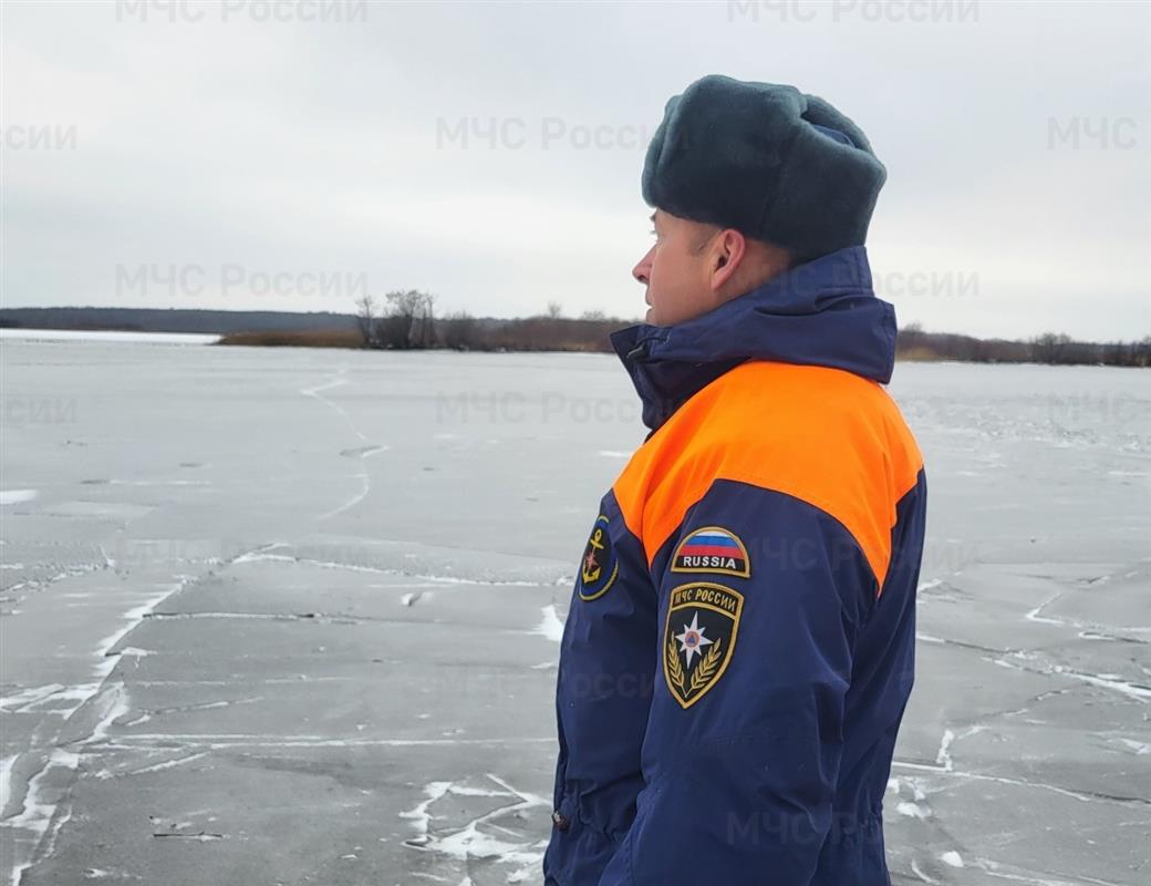 Инспекторы ГИМС: ни на одном водоёме Костромской области ещё нет безопасного льда