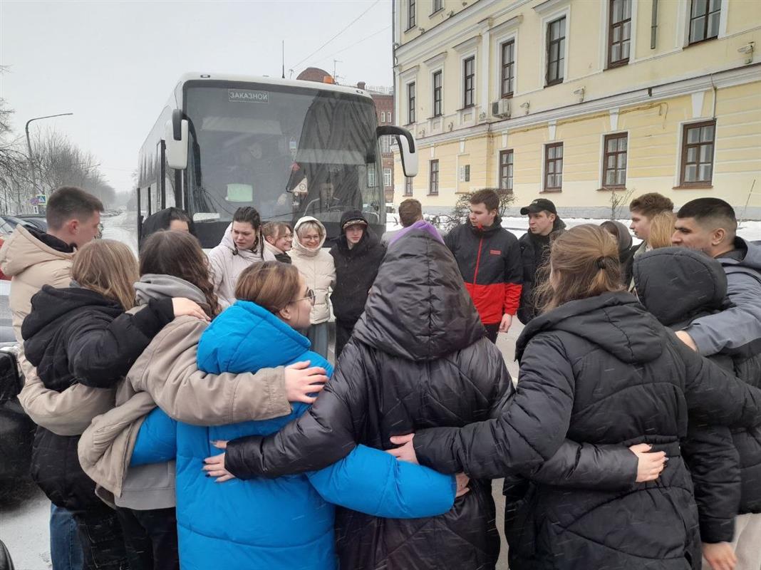Костромские волонтёры помогут с очисткой пляжей от мазута в Анапе