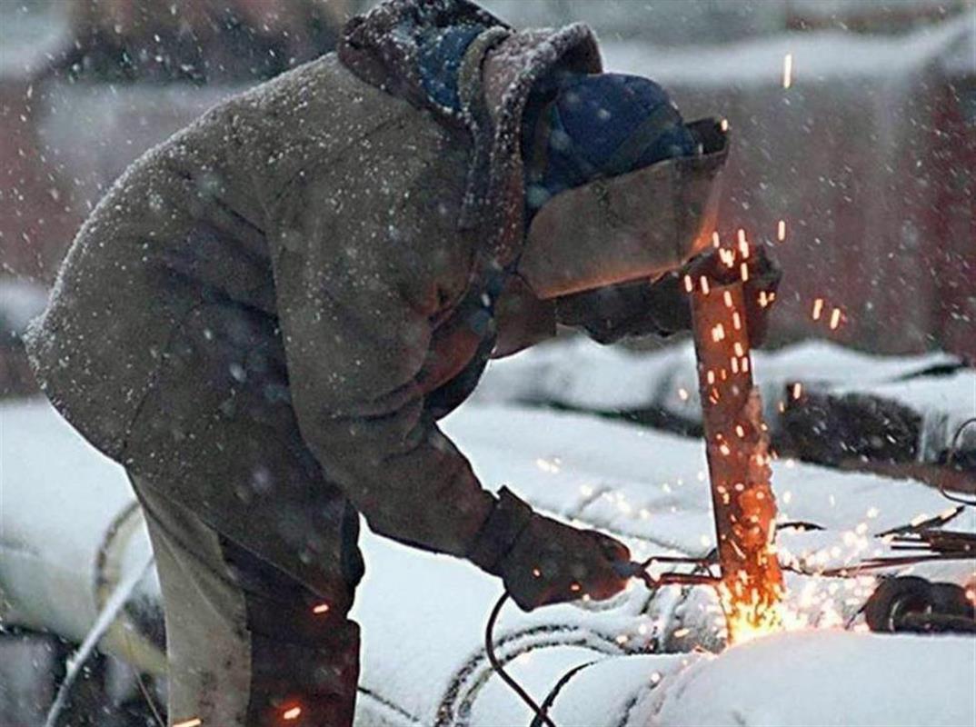 Костромские коммунальщики латают дыры на сетях водоснабжения посёлка Первого