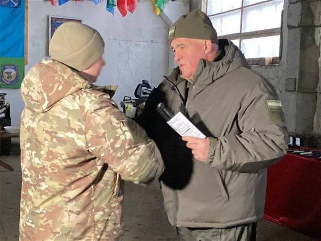 Костромской губернатор передал награды и подарки военнослужащим землякам в зоне СВО