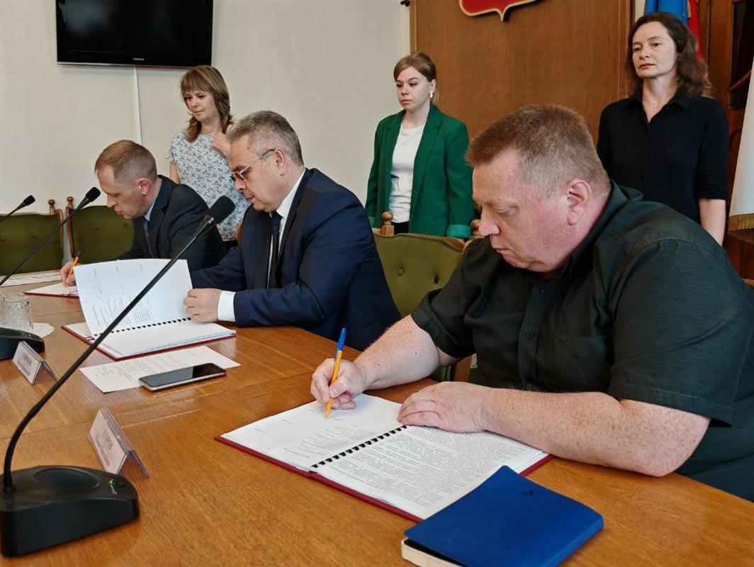 В Костроме подписано новое соглашение о социальном партнерстве в сфере труда