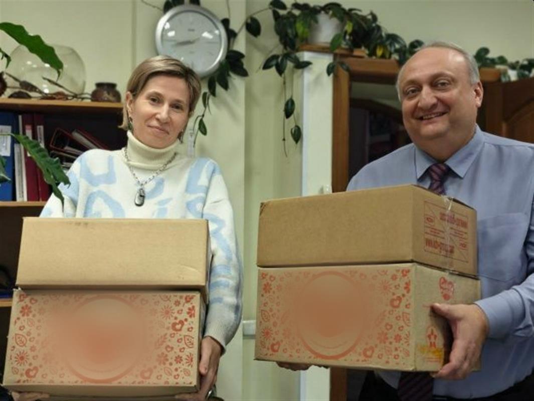 Костромичи присоединились к сбору новогодних подарков для участников СВО