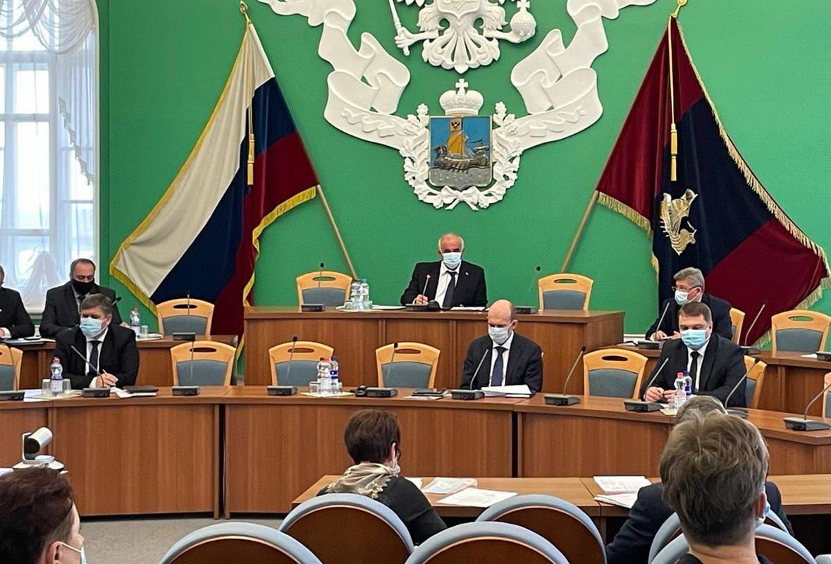 В Костромской области разработают дополнительные меры по борьбе с COVID-19.