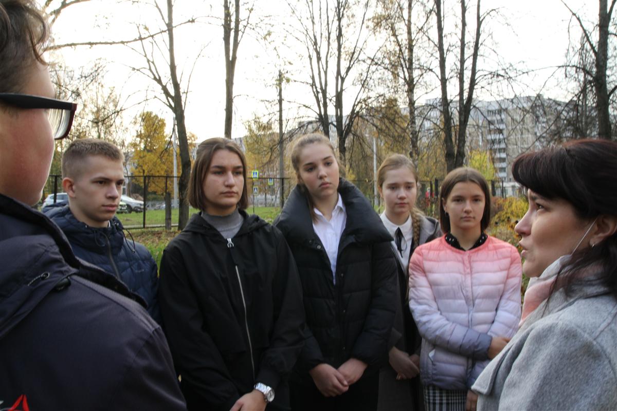 Уроки на воздухе, термометрия, маски: что говорят в костромских школах об учебе во время пандемии?