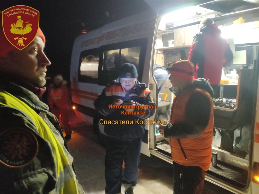 Заблудившегося в зимнем лесу костромича нашли живым