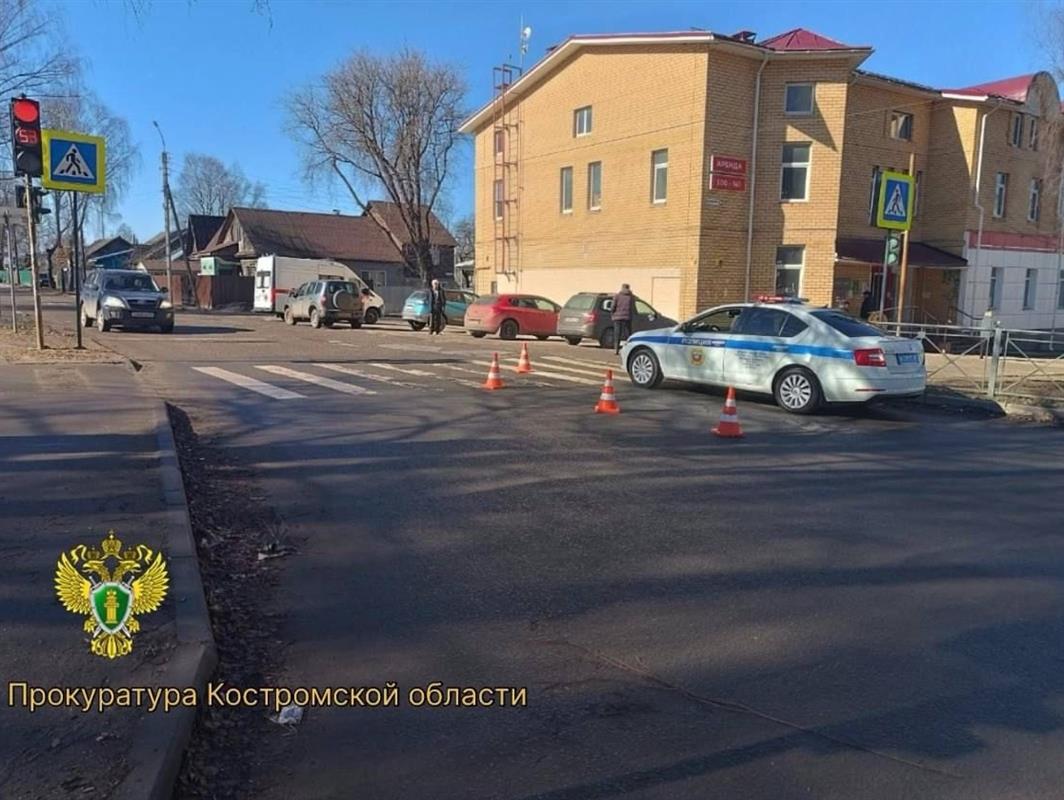Юная костромичка, нарушившая дорожные правила, оказалась под колёсами автомобиля