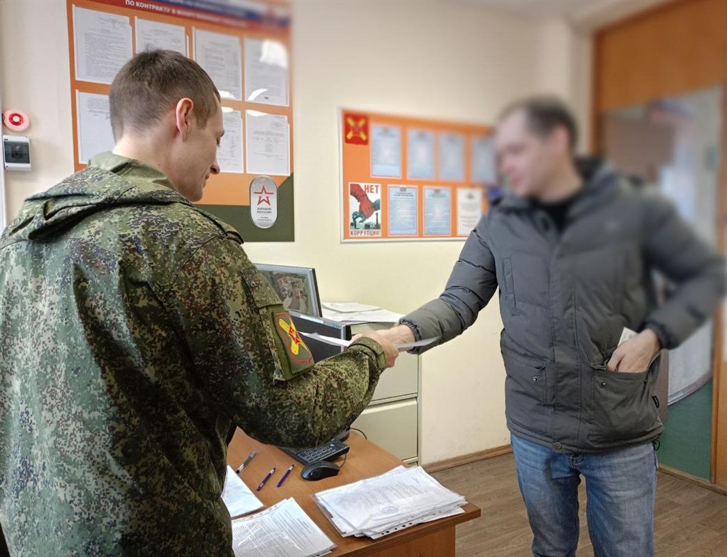 «Кандидатов много, настрой патриотический»: всё больше костромичей встают на защиту Родины