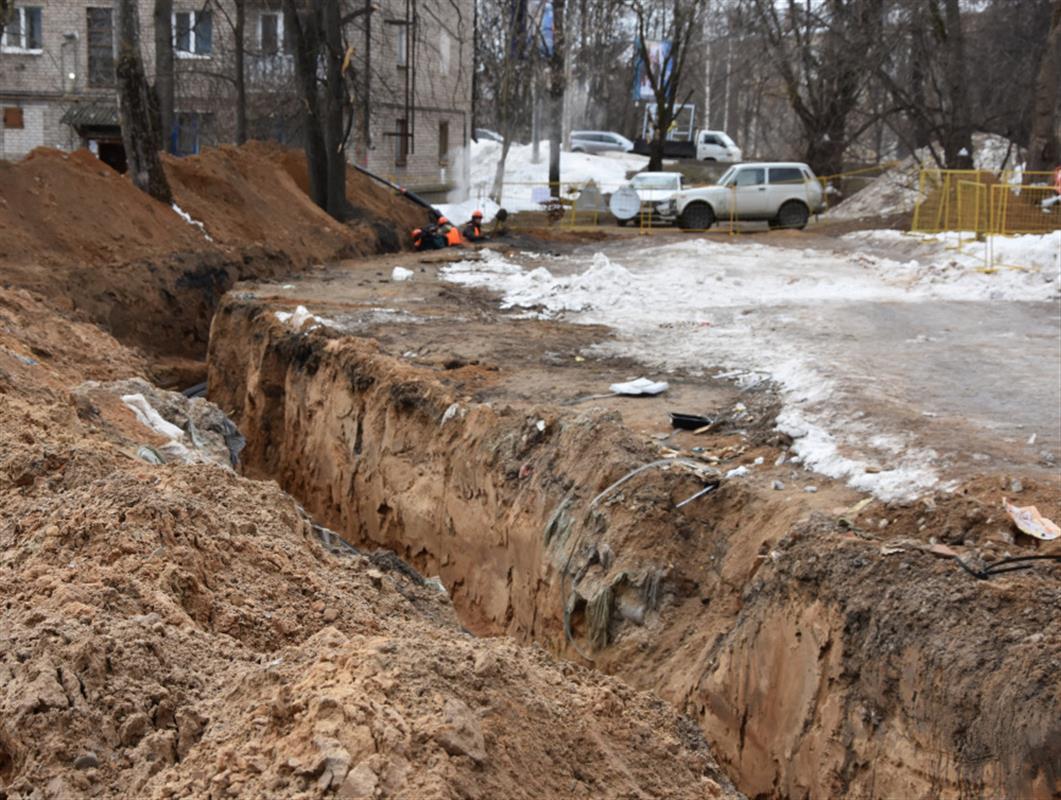 Подрядчика, ремонтирующего теплосети в Костроме, уведомили о расторжении контракта
