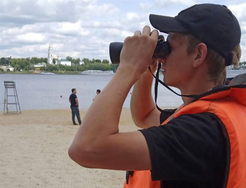 Женщина едва не утонула в реке Костроме: её успели спасти