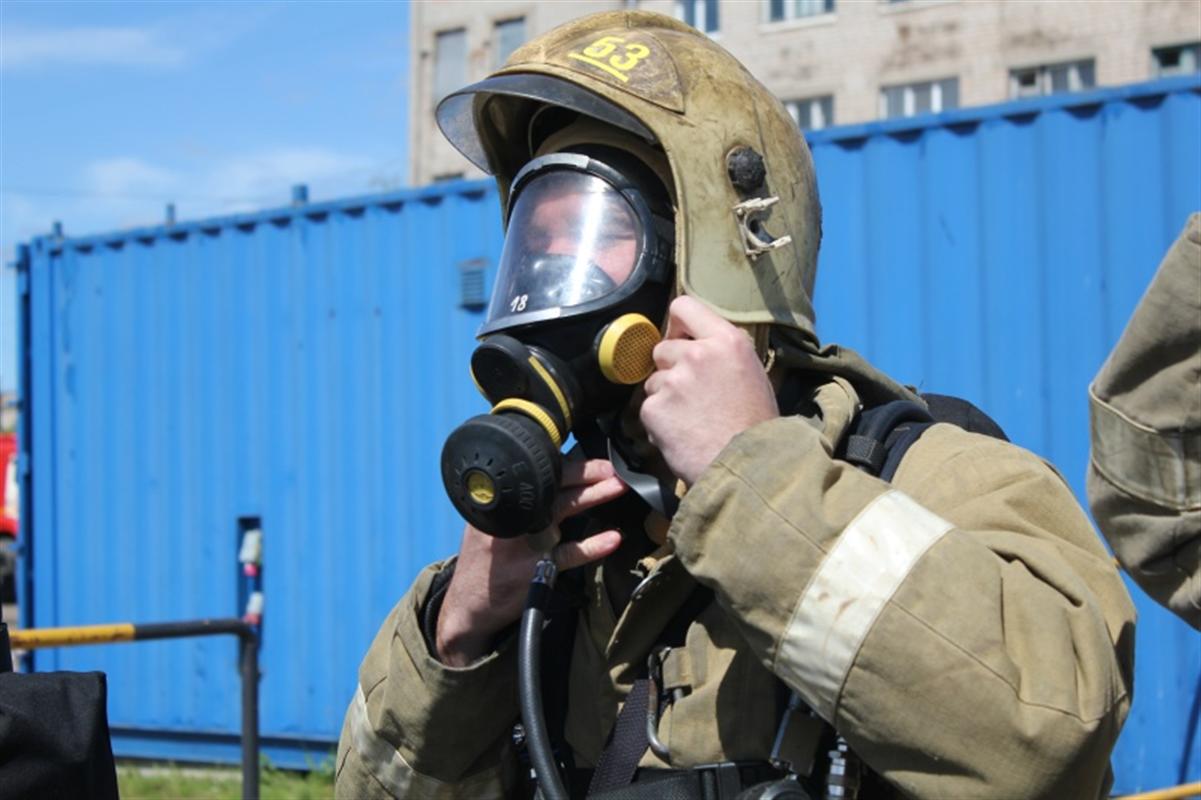 В Костроме проходят областные соревнования газодымозащитников