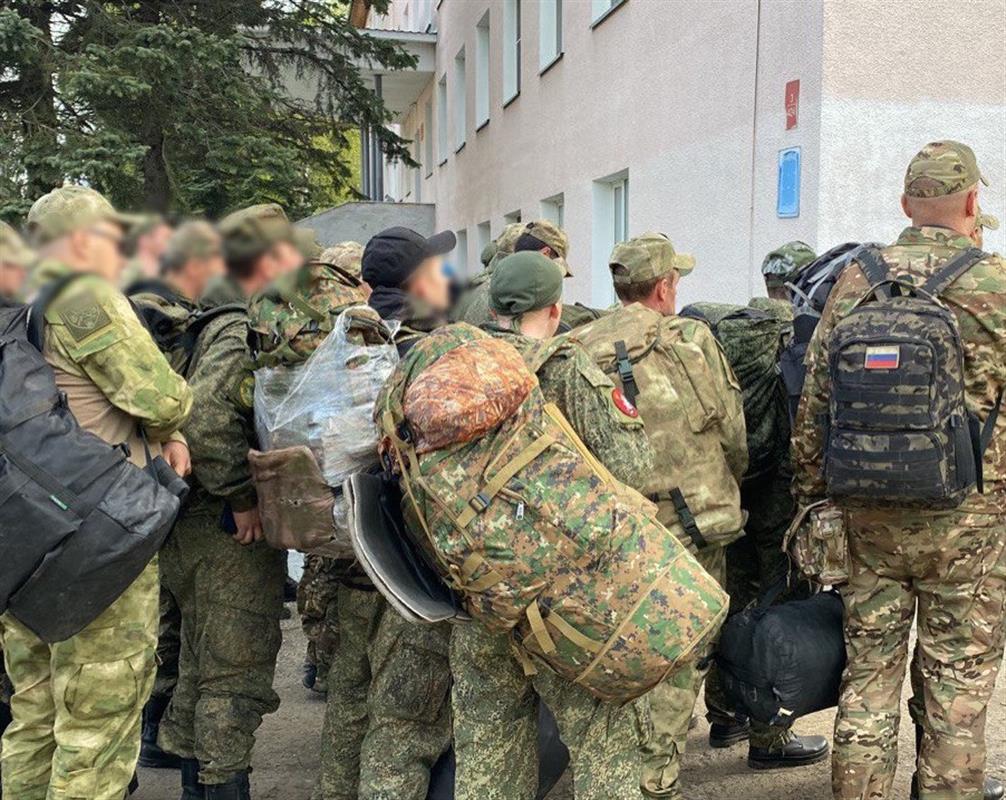 Ещё одна группа костромичей - военнослужащих 348 полка вернулась домой в отпуск 
