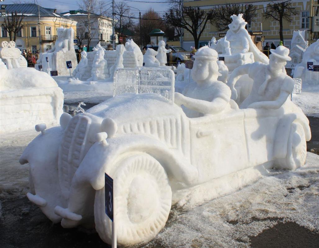 В костромских парках сегодня появятся снежные скульптуры