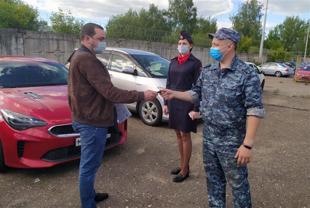 Костромич купил машину, находившуюся в федеральном розыске
