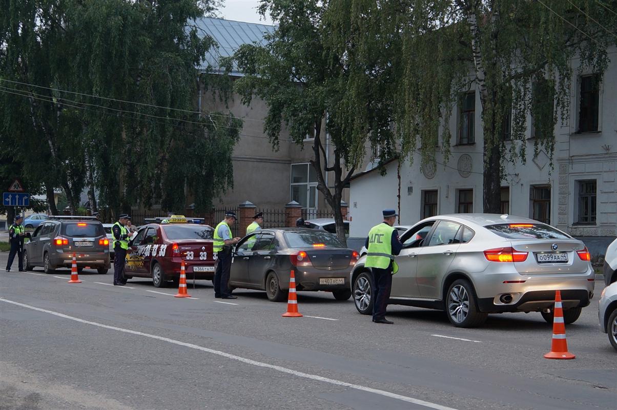 Автоинспекторы проверят костромских водителей на трезвость