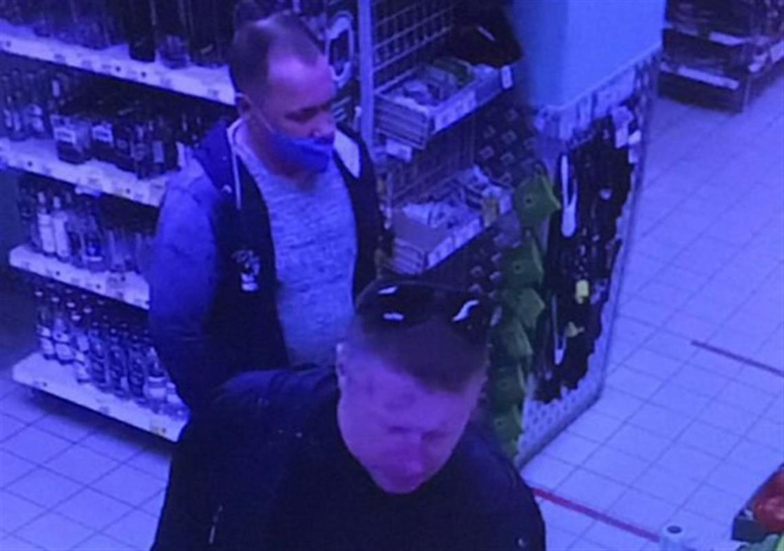 Костромские полицейские ищут двоих мужчин, совершивших кражу из недостроенного дома