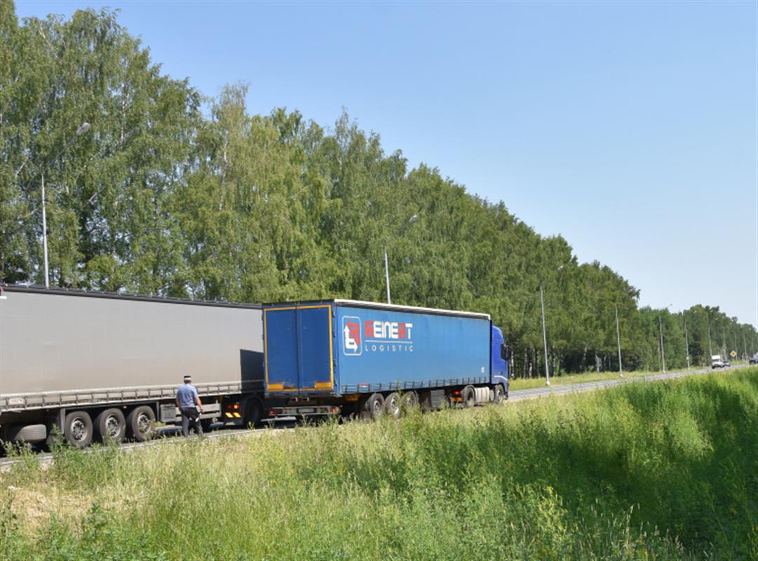Большегрузы останавливают на въездах в Кострому 
