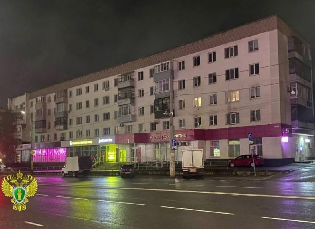 Ребёнок выпал из окна четвёртого этажа жилого дома в Костроме
