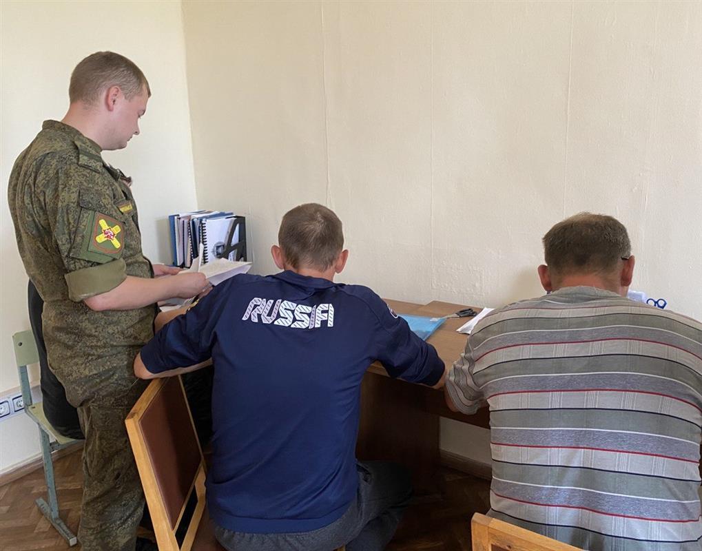 Ещё одна группа костромских контрактников проходит специальную военную подготовку

