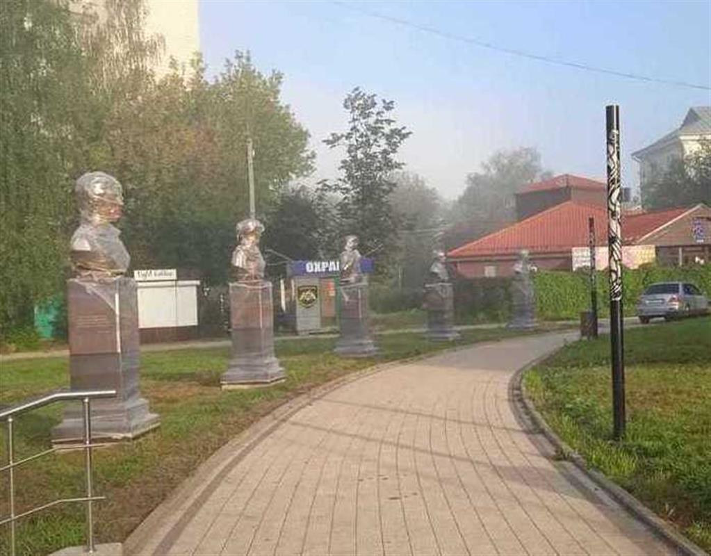 В костромском сквере появился уголок русской культуры