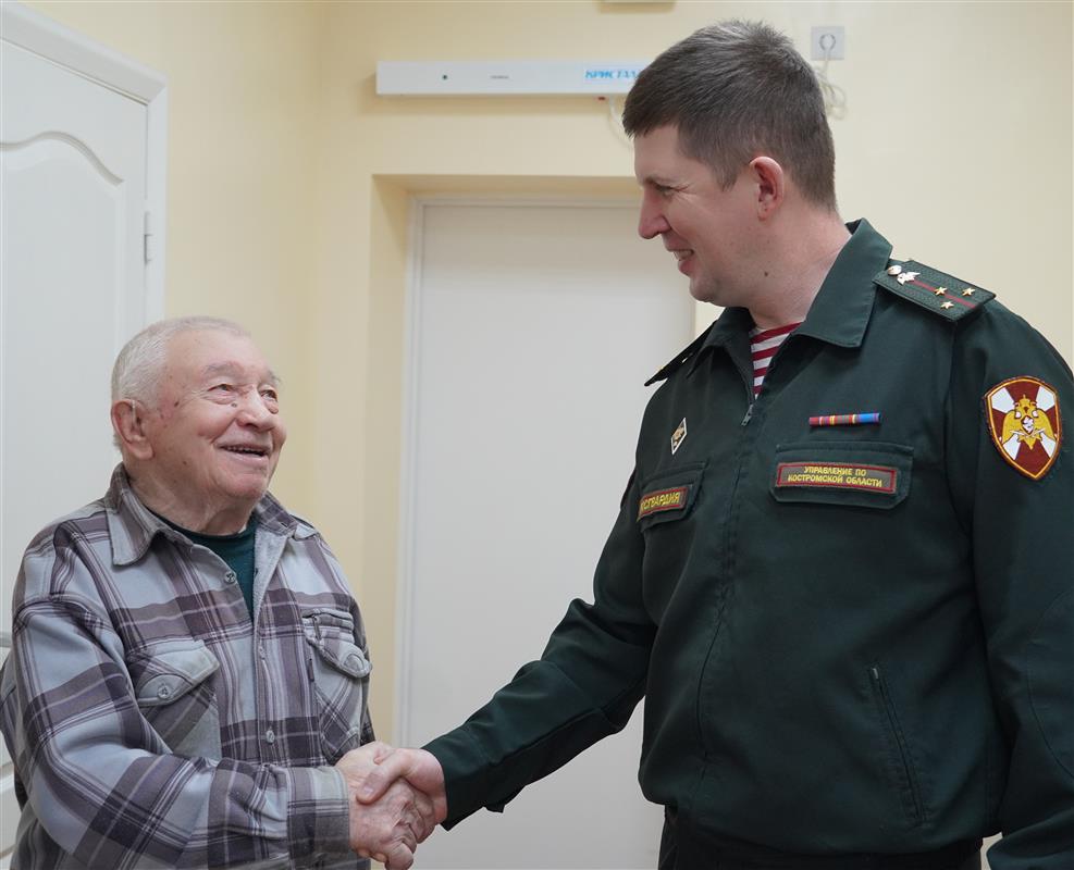 День ветеранов войск правопорядка отмечают в Костроме
