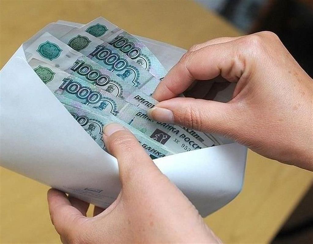 В Костроме будут судить местную жительницу за нетрезвую езду и попытку дать взятку