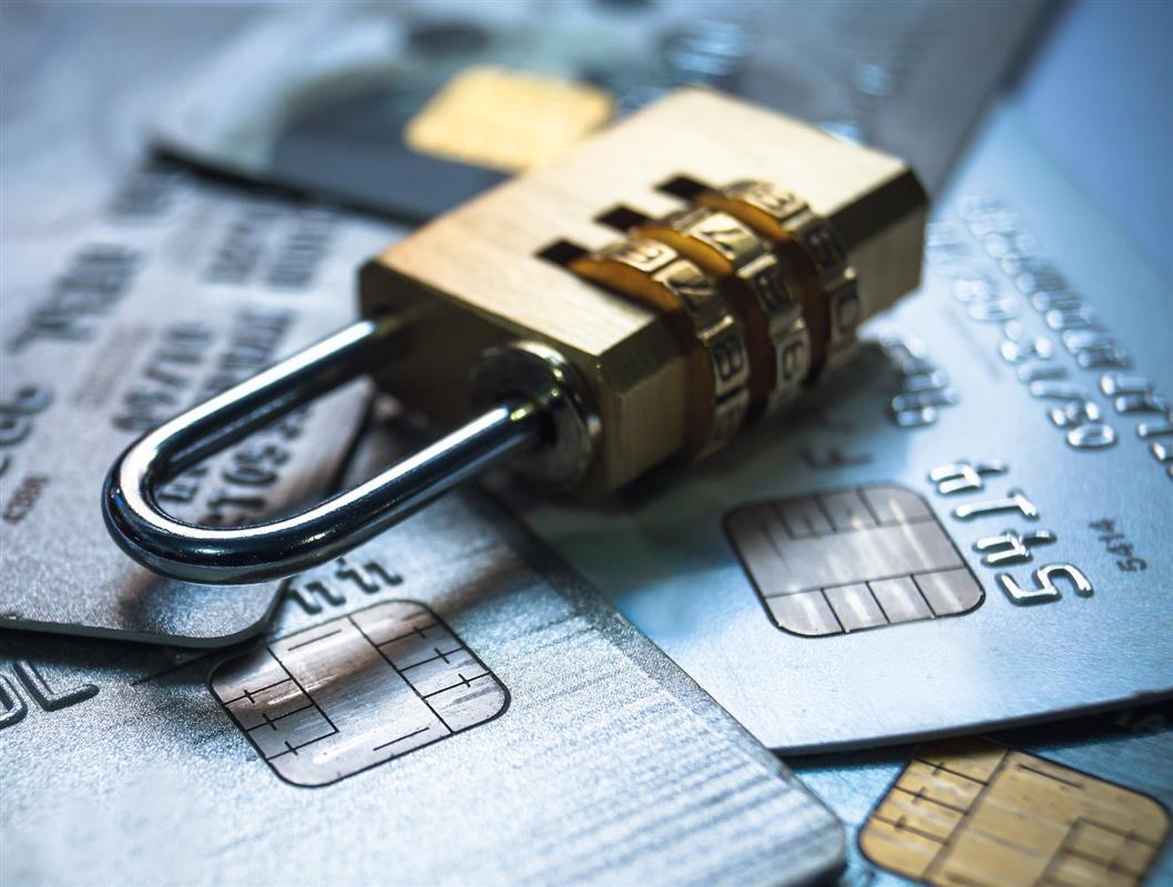 За сутки трое костромичей перевели телефонным мошенникам сотни тысяч рублей 