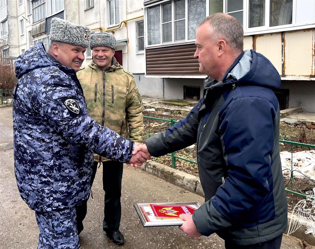 Росгвардейцы поблагодарили неравнодушного костромича, сообщившего об опасной находке