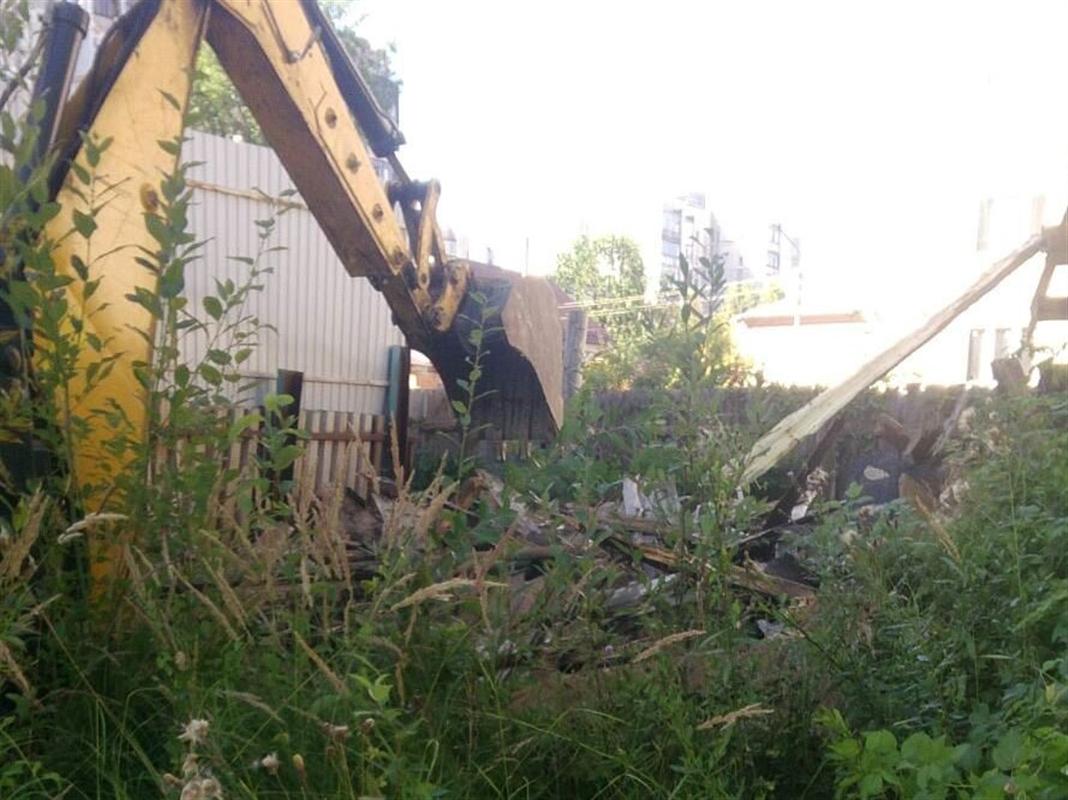Еще одной опасной развалюхой в Костроме стало меньше