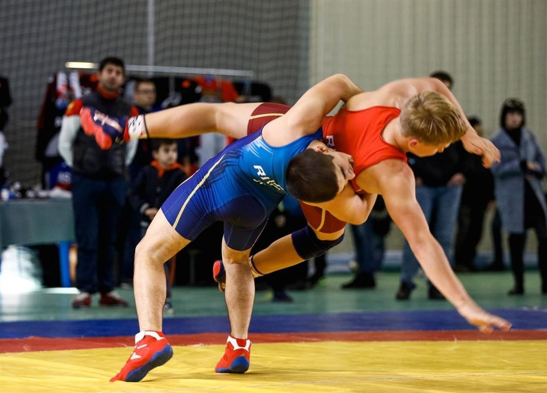 В Костроме проходит  открытый чемпионат и первенство по вольной борьбе