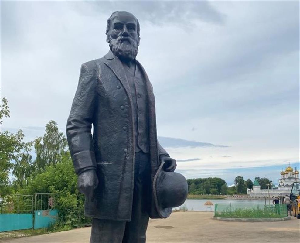 В Костроме установят памятник известному предпринимателю и меценату 