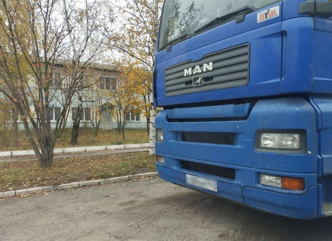 За неделю 19 большегрузов нарушили правила стоянки на улицах Костромы 