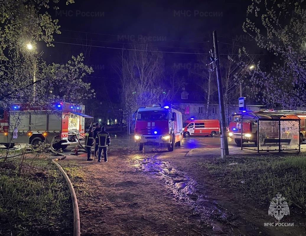 При пожаре в жилом доме в центре Костромы спасли троих человек