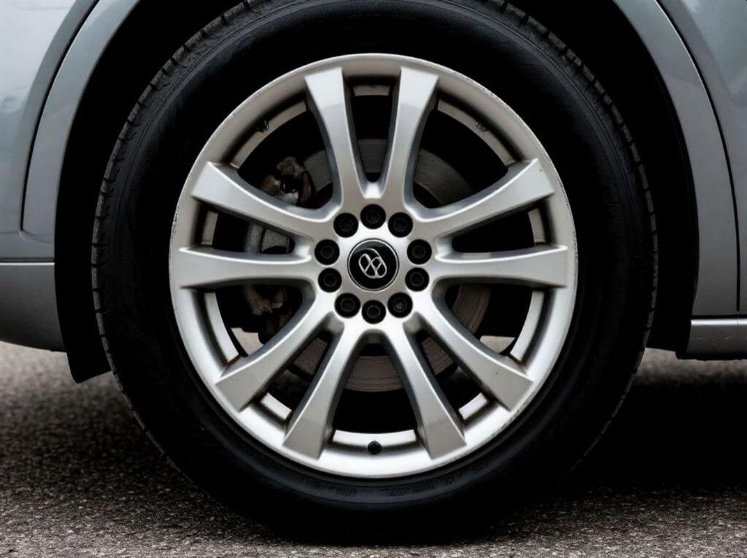 Оставленные без присмотра автомобили в Костроме взял на контроль «Народный инспектор»