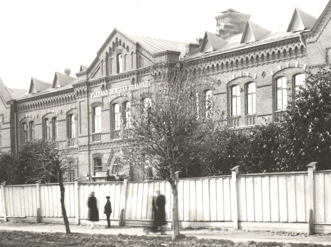 Открывается выставка, посвященная 120-летию Костромской уездной земской больницы