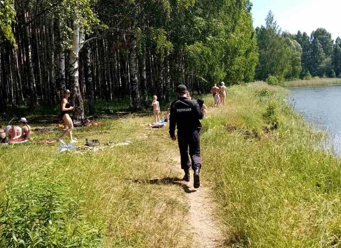 В жаркую погоду костромичам напоминают правила безопасности на воде