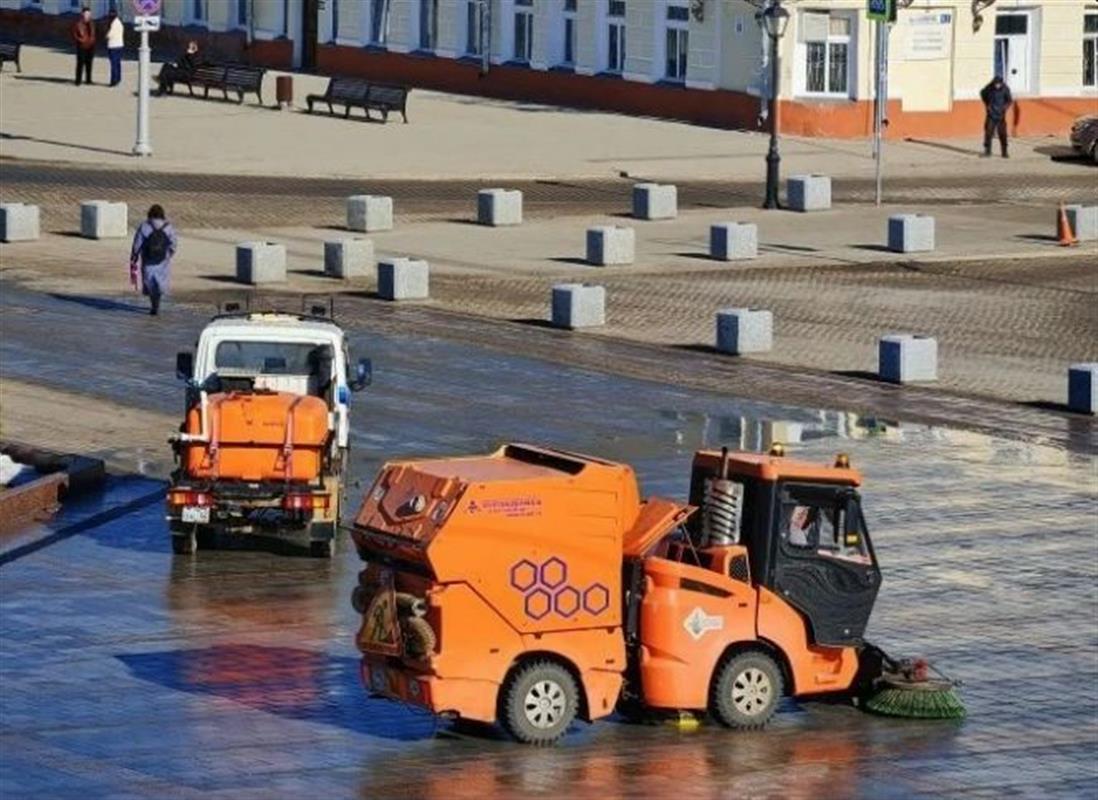 На костромских улицах началась генеральная уборка после зимы