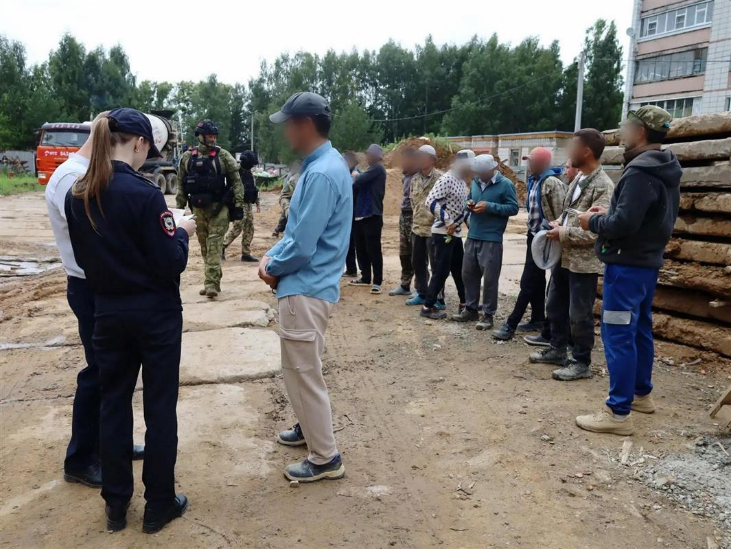 В Костромской области шестерых мигрантов выдворят из страны за нарушение закона