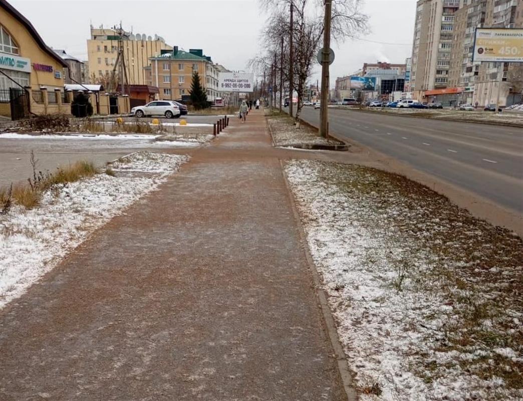 За одну ночь на костромские дороги высыпали 195 тонн противогололёдных реагентов 