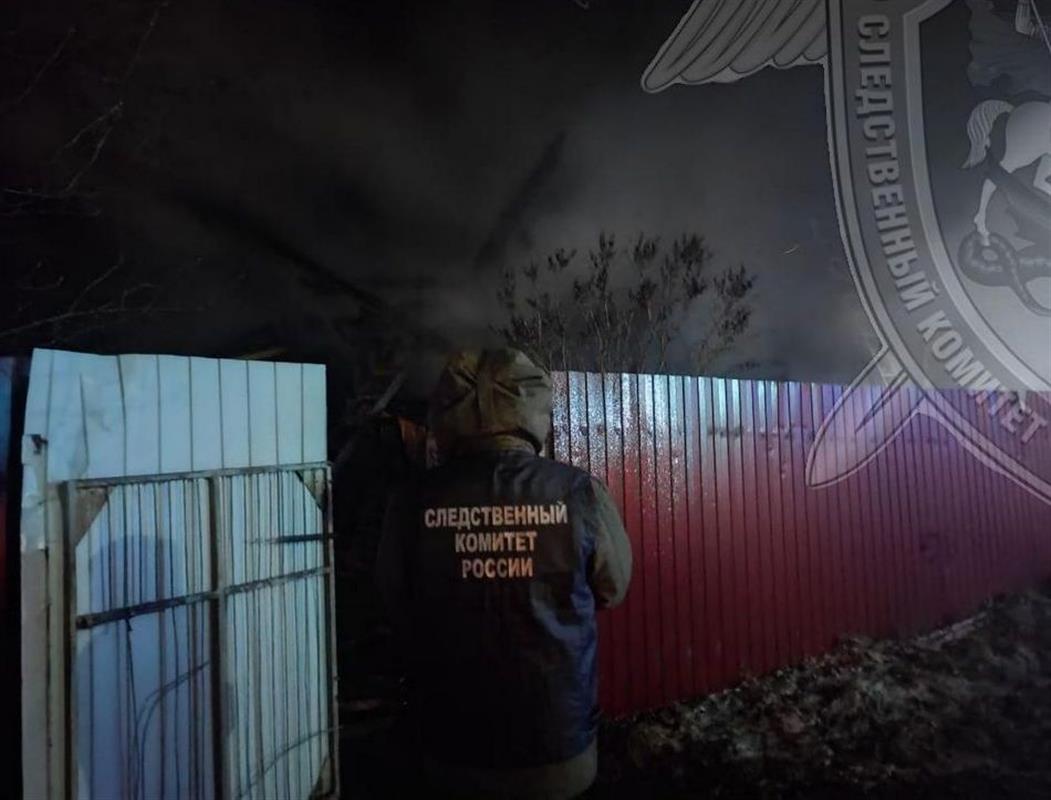 При пожаре в жилом доме погибшим обнаружен 42-летний житель Костромской области