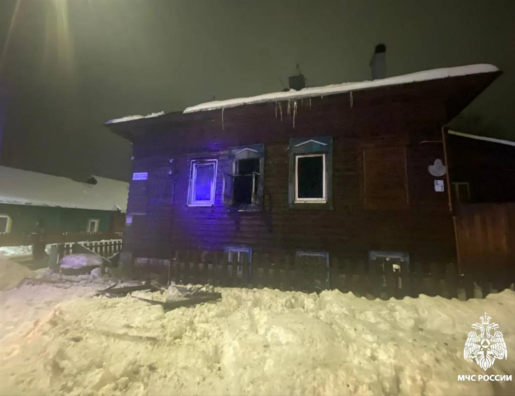В Костроме ночью горел жилой дом: есть погибший