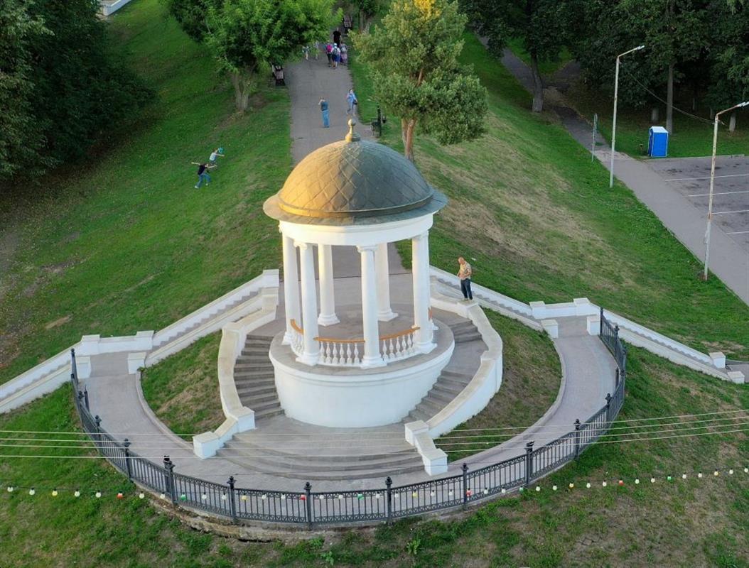 У беседки Островского в Костроме отремонтируют лестничные сходы и парапеты 
