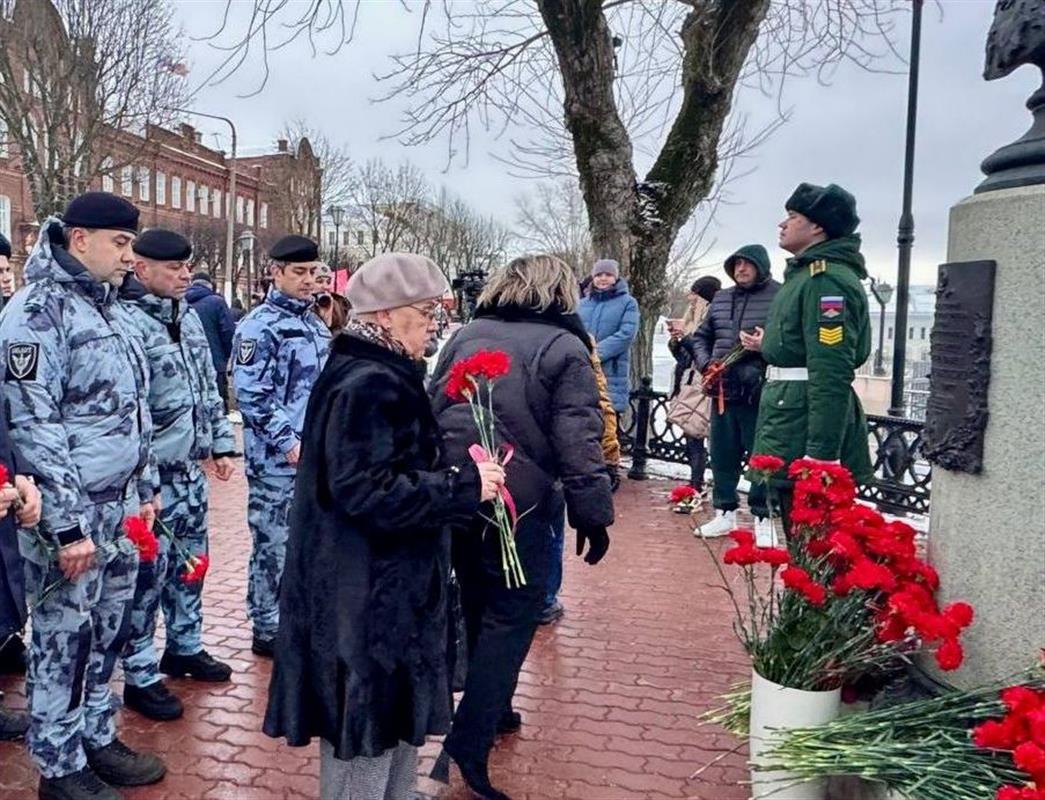 Костромичи пoчтили память Героев Отечества