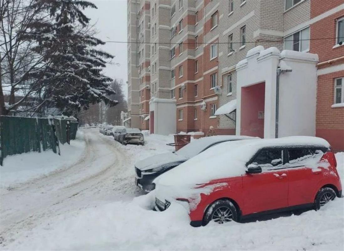 Как расчищены от снега дворы многоквартирных домов проверяют в Костроме