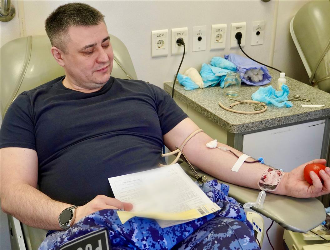 Более 15 литров крови сдали костромские росгвардейцы в преддверии 10-летия ведомства 