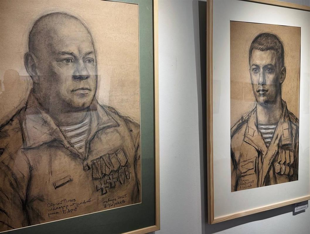Выставка портретов военнослужащих открылась в костромском Центре русского искусства
