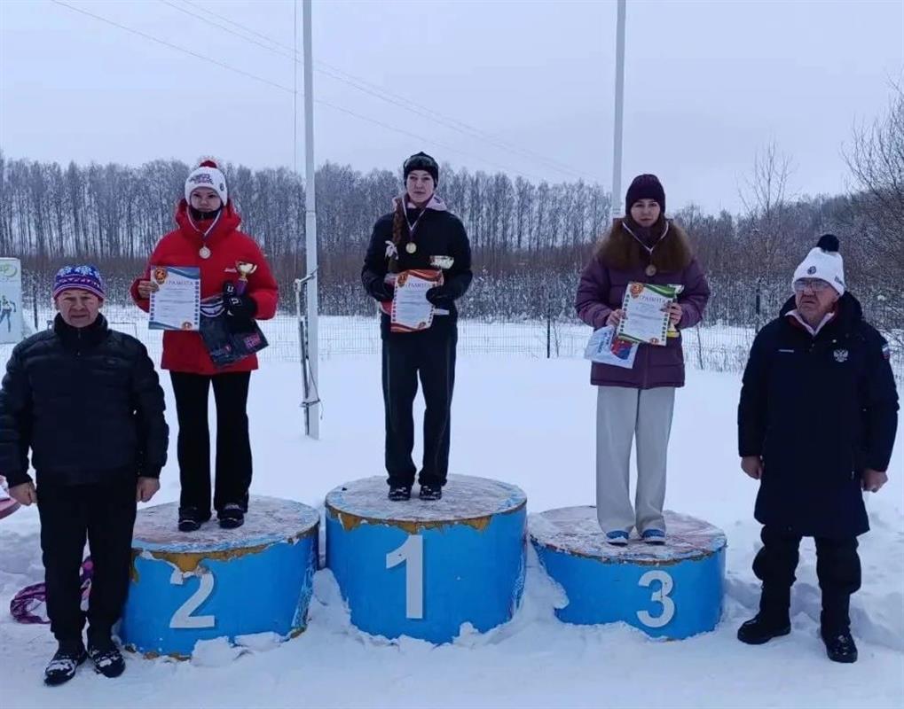 Костромичи успешно выступили на межрегиональных соревнованиях по лыжным гонкам